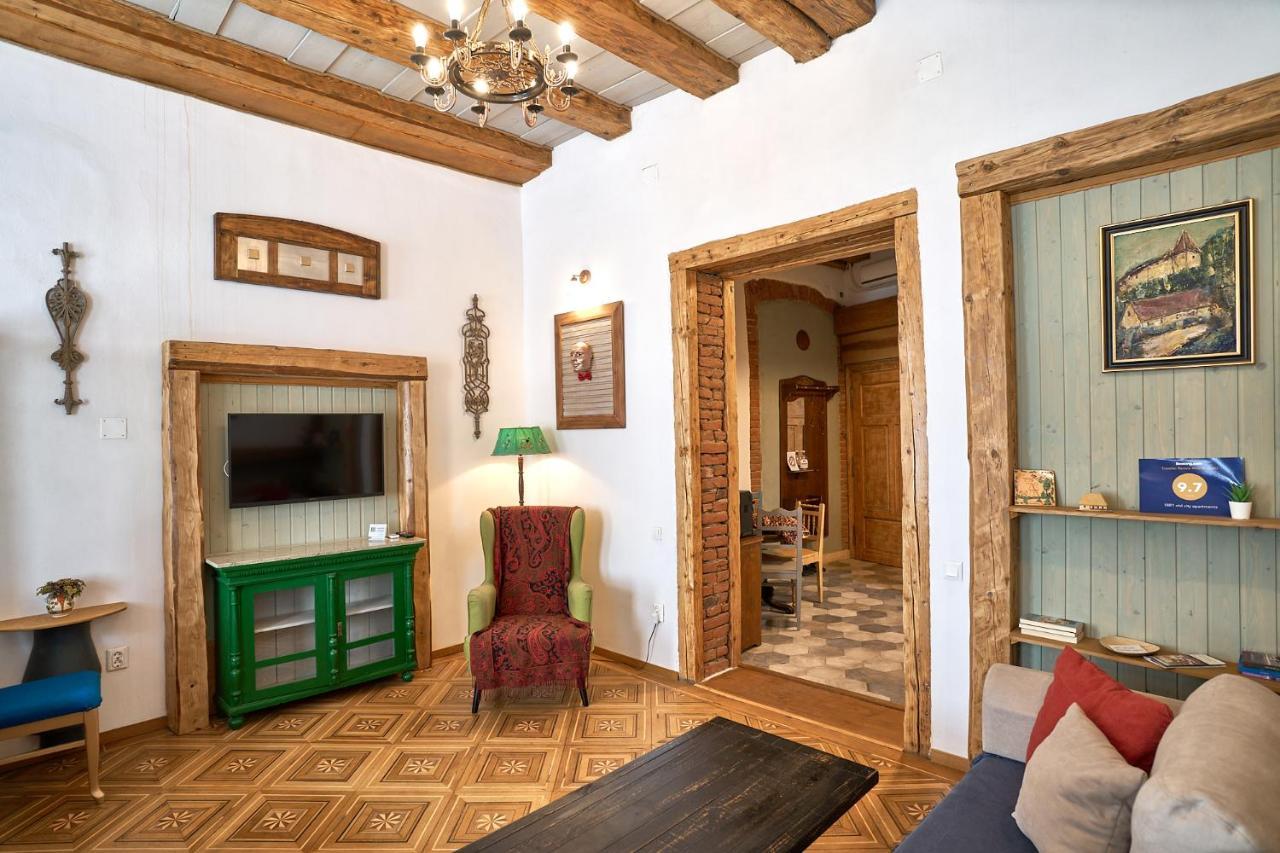 1881 Brasov Old Town Apartments Kültér fotó